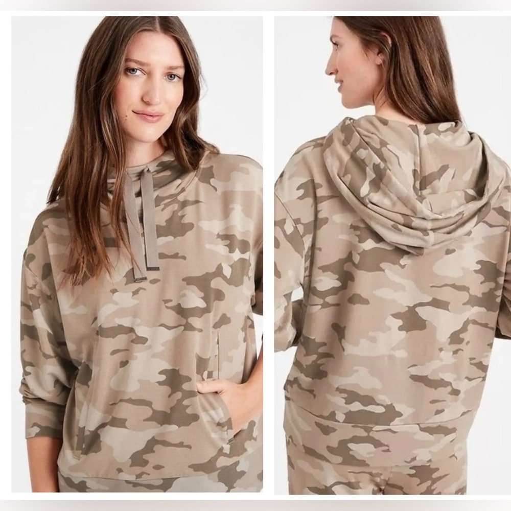 Banana republic Camo cowl neck hoodie